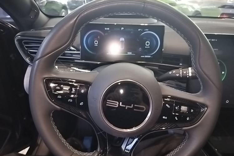 Used BYD Seal 2022 700 km Long-Range Rear-Wheel-Drive Version Steering Wheel