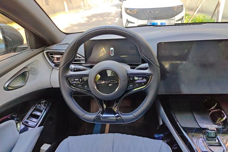 Used BYD Seal 2022 550 km Standard Range Rear-Wheel Drive Prestige Version Steering Wheel