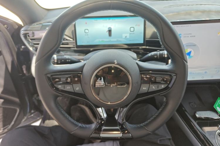 Used BYD Seal 2022 550 km Standard Range Rear-Wheel Drive Prestige Version Steering Wheel