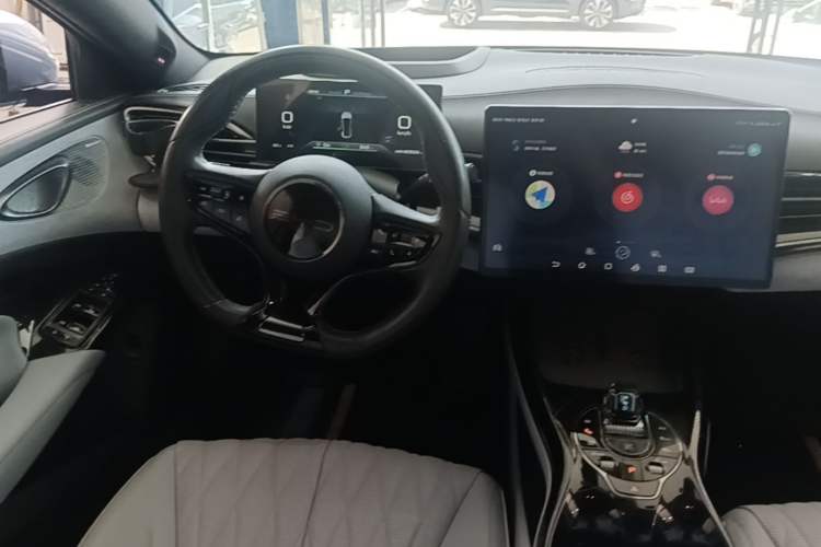 Used BYD Seal 2022 650 km All-Wheel-Drive Performance Version Steering Wheel