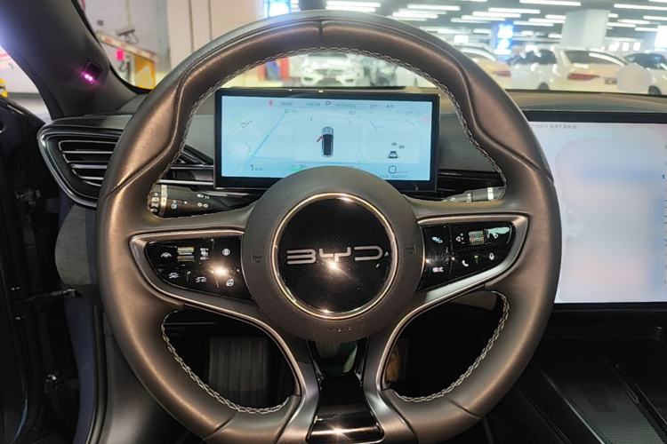 Used BYD Seal 2022 700 km Long-Range Rear-Wheel-Drive Version Steering Wheel