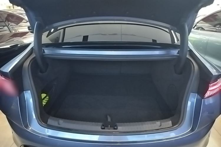Used BYD Seal 2022 700 km Long-Range Rear-Wheel-Drive Version Trunk