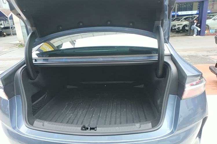 Used BYD Seal 2022 550 km Standard Range Rear-Wheel Drive Prestige Version Trunk