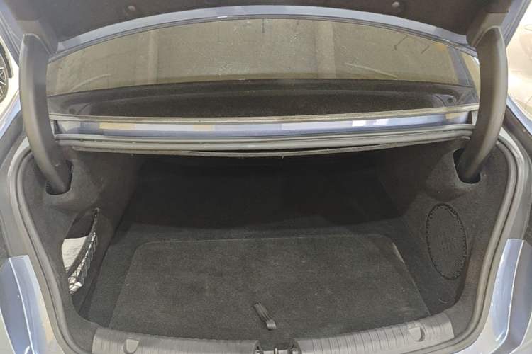 Used BYD Seal 2022 700 km Long-Range Rear-Wheel-Drive Version Trunk