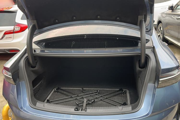 Used BYD Seal 2022 700 km Long-Range Rear-Wheel-Drive Version Trunk