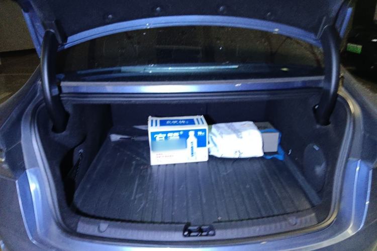 Used BYD Seal 2022 550 km Standard Range Rear-Wheel Drive Prestige Version Trunk