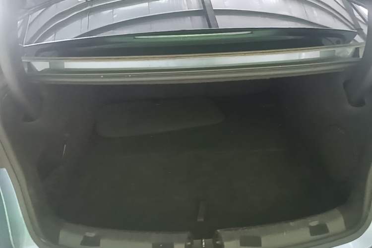 Used BYD Seal 2022 550 km Standard Range Rear-Wheel Drive Prestige Version Trunk