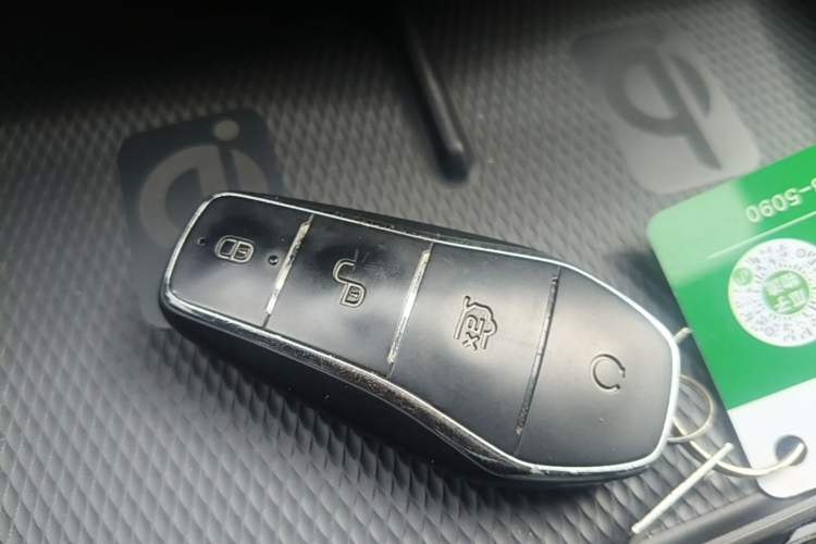 Used BYD Seal 2022 700 km Long-Range Rear-Wheel-Drive Version Vehicle Key