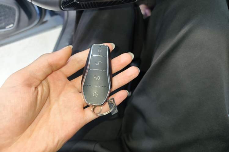 Used BYD Seal 2022 700 km Long-Range Rear-Wheel-Drive Version Vehicle Key