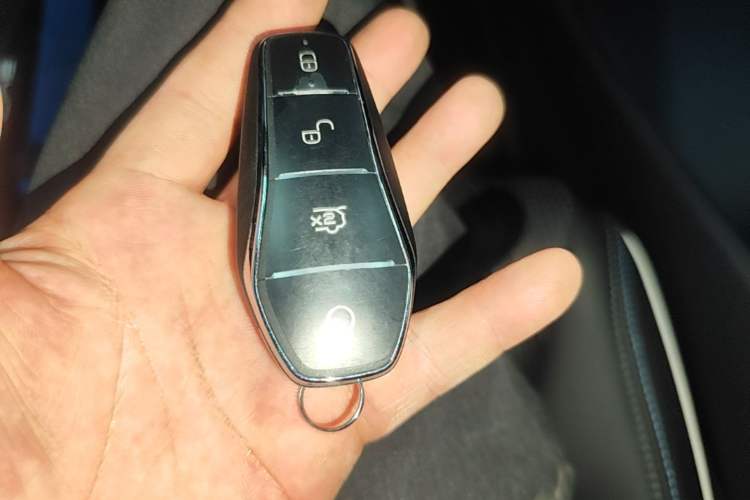 Used BYD Seal 2022 700 km Long-Range Rear-Wheel-Drive Version Vehicle Key