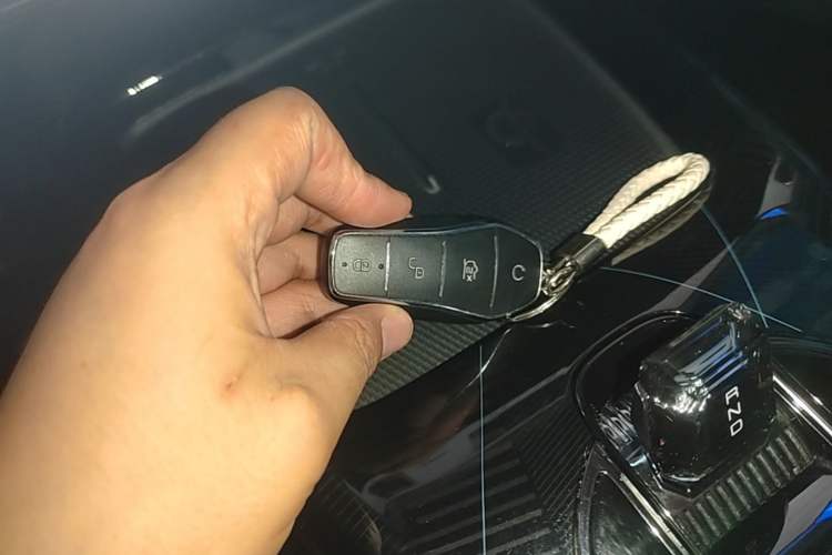 Used BYD Seal 2022 550 km Standard Range Rear-Wheel Drive Prestige Version Vehicle Key
