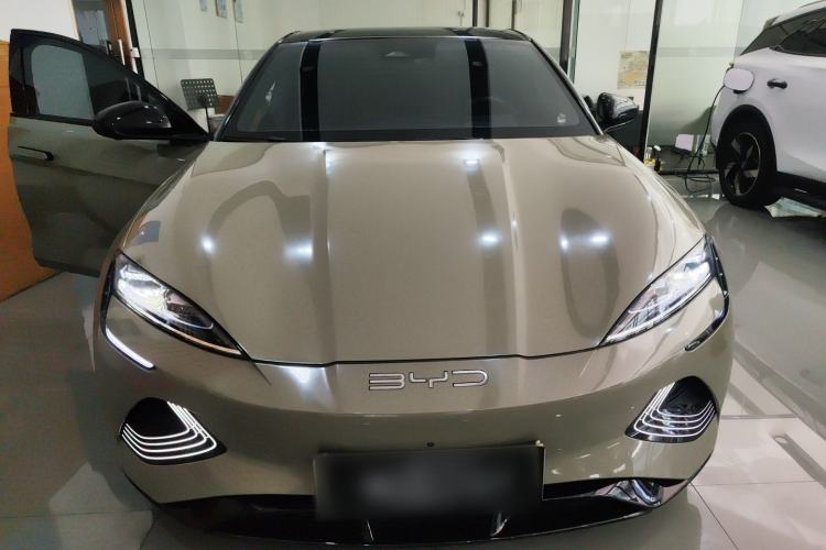 Used BYD Seal 2022 700 km Long-Range Rear-Wheel-Drive Version Exterior 1