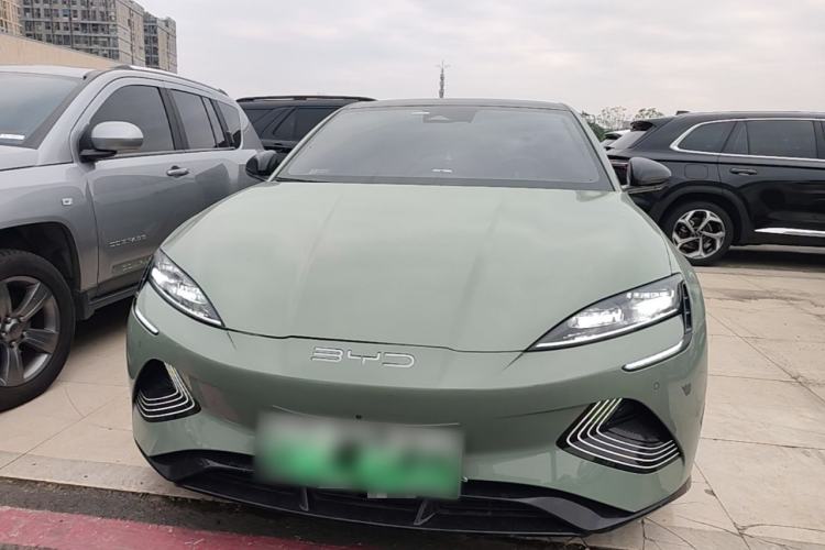 Used BYD Seal 2022 700 km Long-Range Rear-Wheel-Drive Version Front