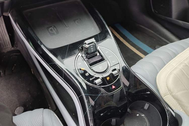 Used BYD Seal 2022 700 km Long-Range Rear-Wheel-Drive Version Gear Lever