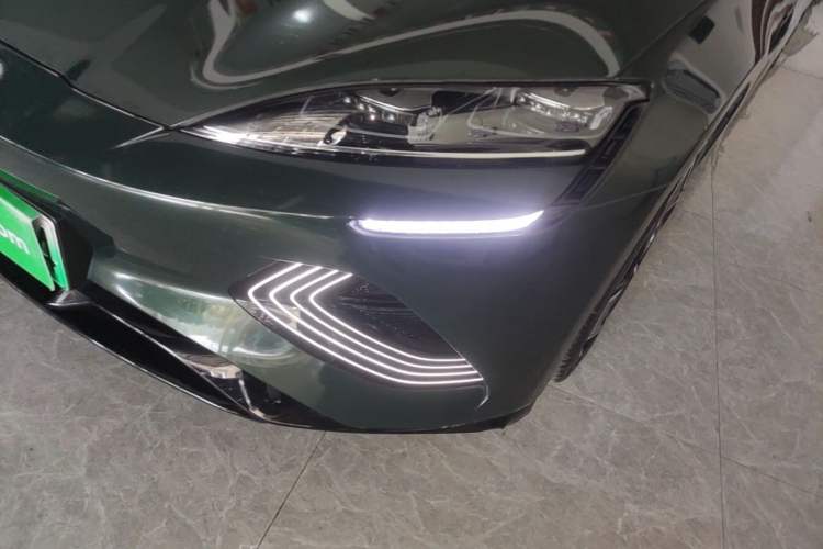 Used BYD Seal 2022 700 km Long-Range Rear-Wheel-Drive Version Left Front Headlight