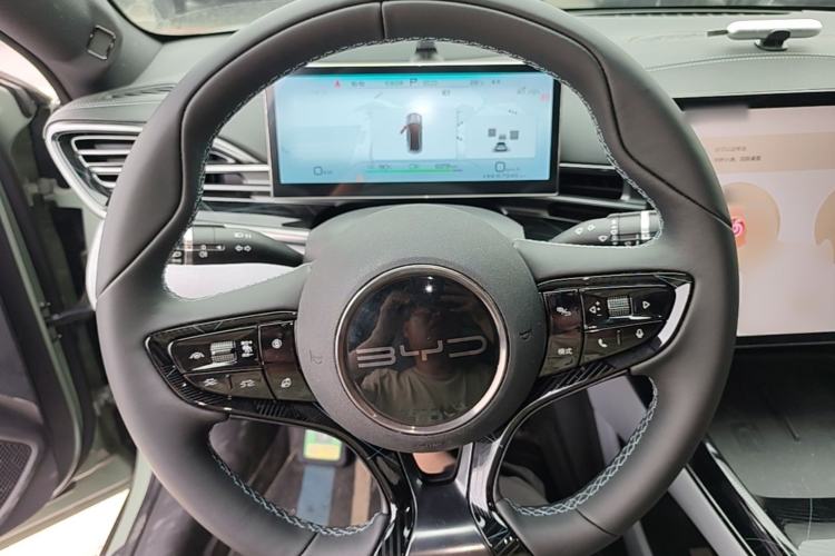 Used BYD Seal 2022 700 km Long-Range Rear-Wheel-Drive Version Steering Wheel