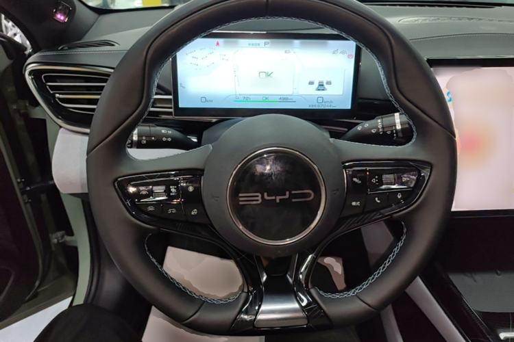 Used BYD Seal 2022 700 km Long-Range Rear-Wheel-Drive Version Steering Wheel