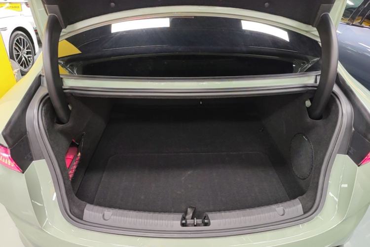 Used BYD Seal 2022 700 km Long-Range Rear-Wheel-Drive Version Trunk