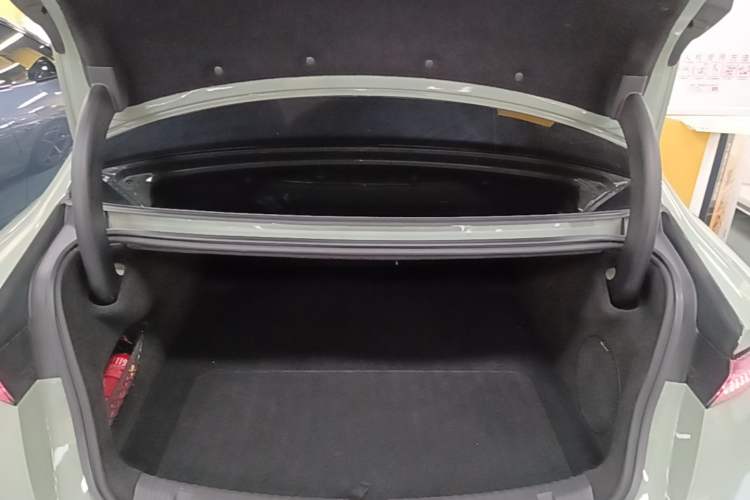 Used BYD Seal 2022 700 km Long-Range Rear-Wheel-Drive Version Trunk