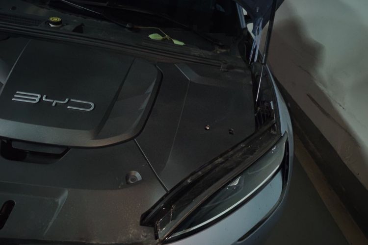 Used BYD Seal 2022 700 km Long-Range Rear-Wheel-Drive Version Engine Bay Left