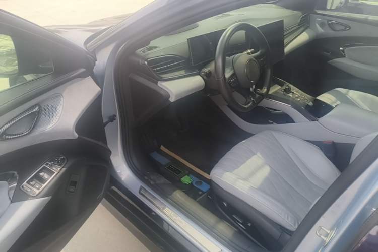 Used BYD Seal 2022 700 km Long-Range Rear-Wheel-Drive Version Driver Seat