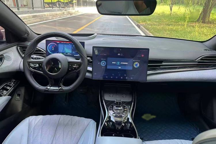 Used BYD Seal 2022 700 km Long-Range Rear-Wheel-Drive Version Interior 1