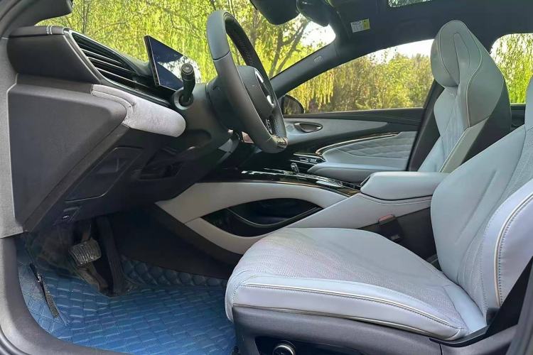 Used BYD Seal 2022 700 km Long-Range Rear-Wheel-Drive Version Interior 6