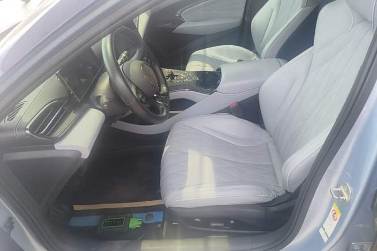 Used BYD Seal 2022 700 km Long-Range Rear-Wheel-Drive Version Left Front Seat