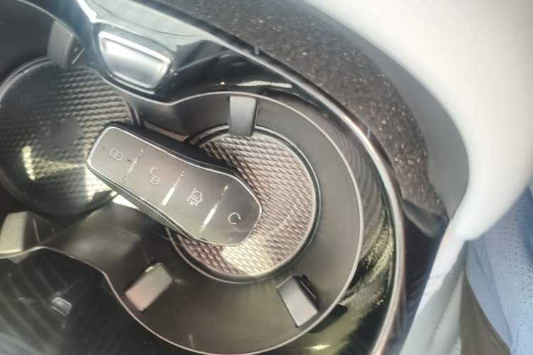 Used BYD Seal 2022 700 km Long-Range Rear-Wheel-Drive Version Vehicle Key