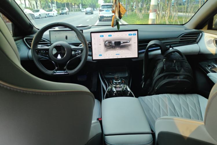 Used BYD Seal 2022 650 km All-Wheel-Drive Performance Version Center Console