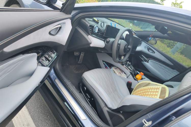 Used BYD Seal 2022 700 km Long-Range Rear-Wheel-Drive Version Driver Seat