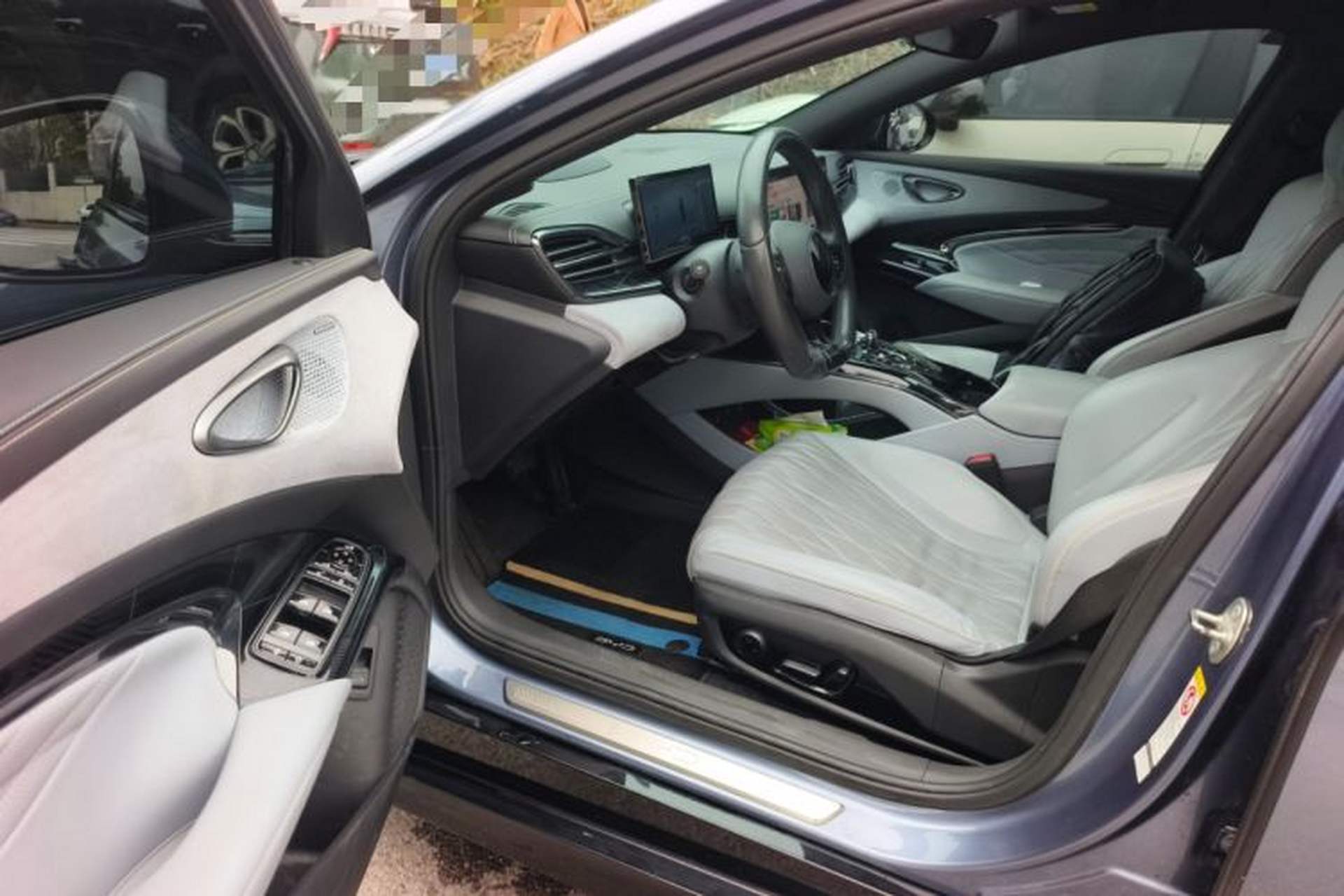 Used BYD Seal 2022 650 km All-Wheel-Drive Performance Version Driver Seat
