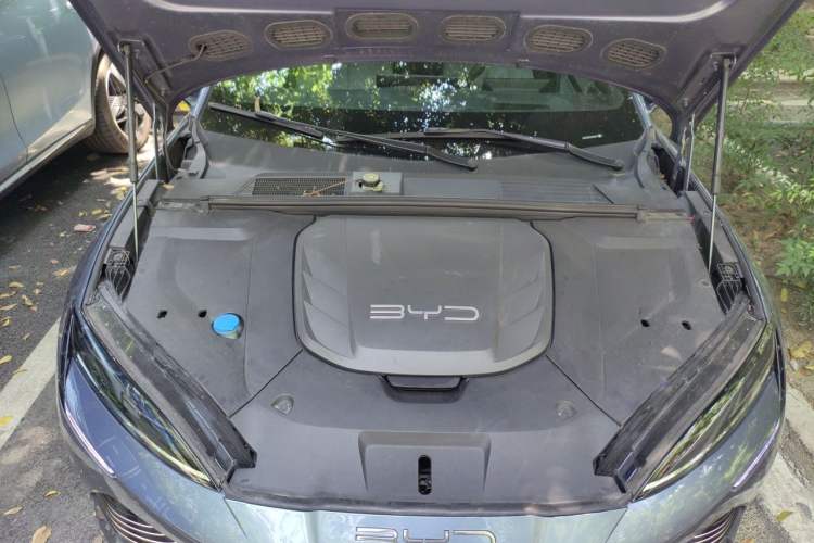 Used BYD Seal 2022 650 km All-Wheel-Drive Performance Version Engine Bay