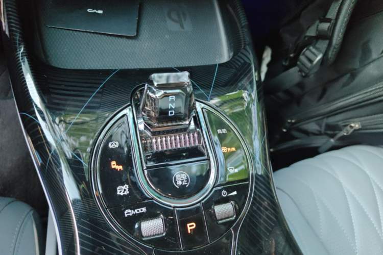 Used BYD Seal 2022 650 km All-Wheel-Drive Performance Version Gear Lever