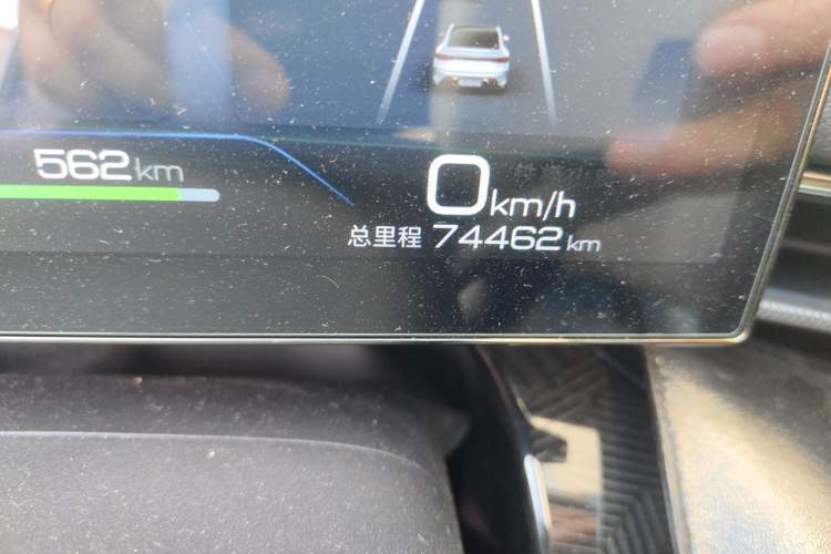 Used BYD Seal 2022 650 km All-Wheel-Drive Performance Version Odometer Close Up