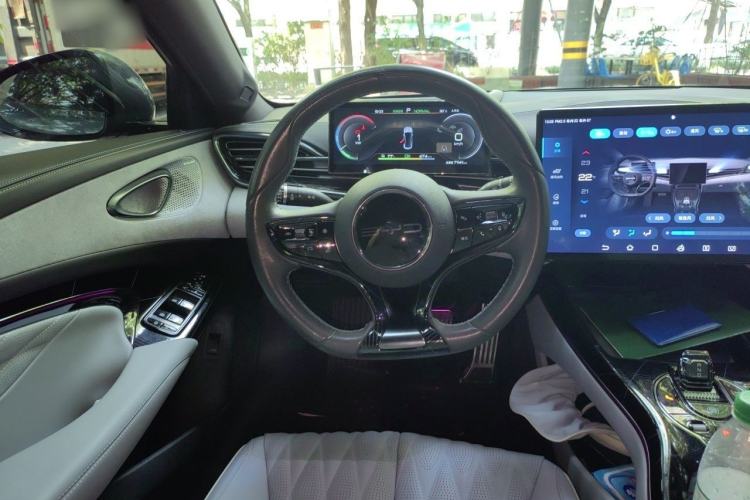 Used BYD Seal 2022 650 km All-Wheel-Drive Performance Version Steering Wheel