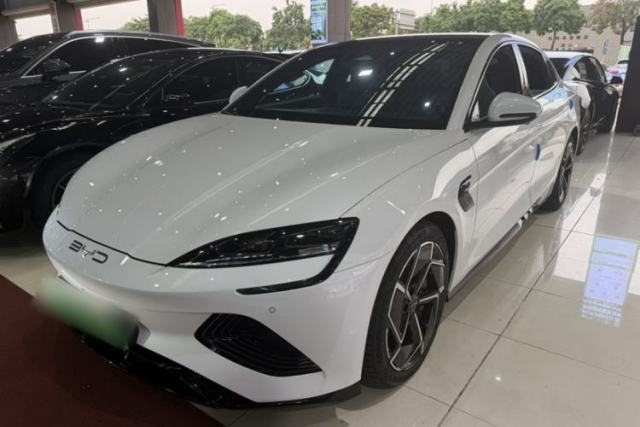 Used BYD Seal 2022 700 km Long-Range Rear-Wheel-Drive Version