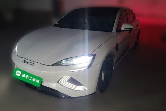 Used BYD Seal 2022 700 km Long-Range Rear-Wheel-Drive Version