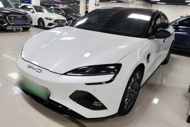 Used BYD Seal 2022 550 km Standard Range Rear-Wheel Drive Prestige Version