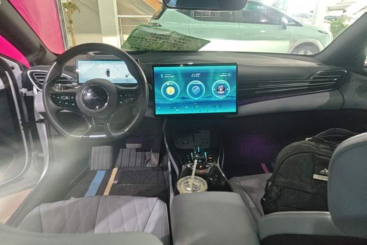 Used BYD Seal 2022 700 km Long-Range Rear-Wheel-Drive Version Center Console