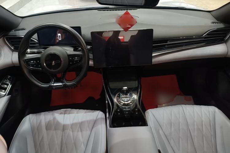 Used BYD Seal 2022 550 km Standard Range Rear-Wheel Drive Prestige Version Center Console