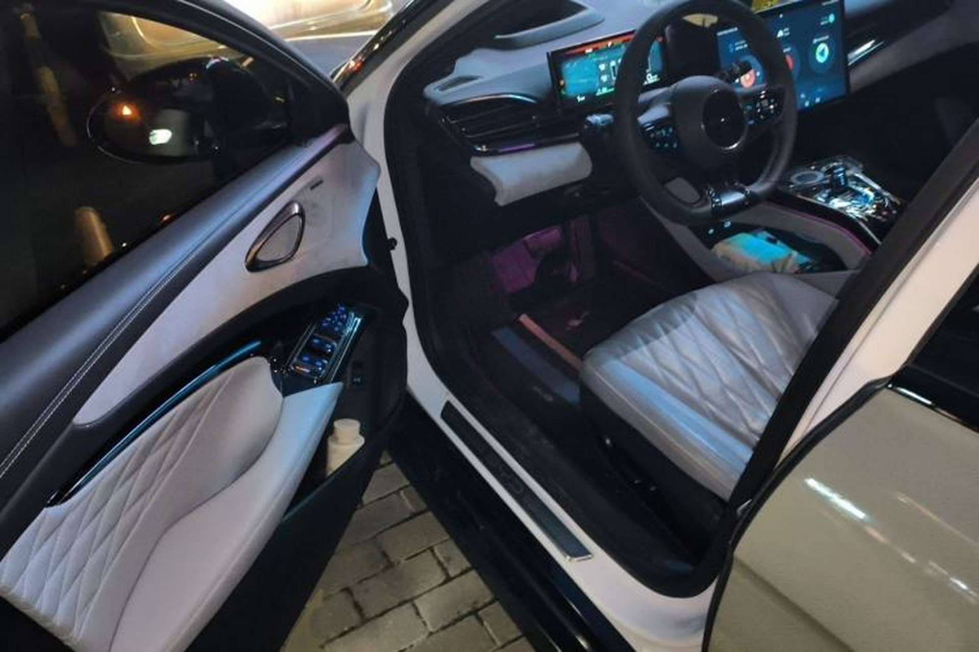 Used BYD Seal 2022 700 km Long-Range Rear-Wheel-Drive Version Driver Seat