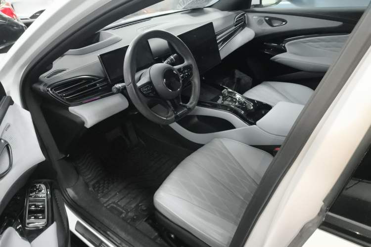 Used BYD Seal 2022 700 km Long-Range Rear-Wheel-Drive Version Driver Seat