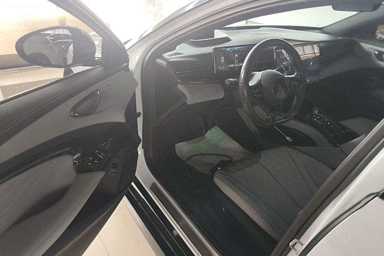 Used BYD Seal 2022 700 km Long-Range Rear-Wheel-Drive Version Driver Seat