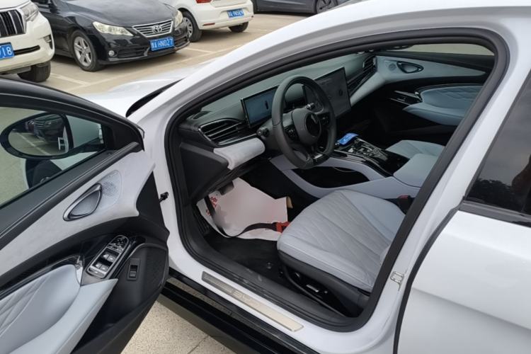 Used BYD Seal 2022 700 km Long-Range Rear-Wheel-Drive Version Driver Seat
