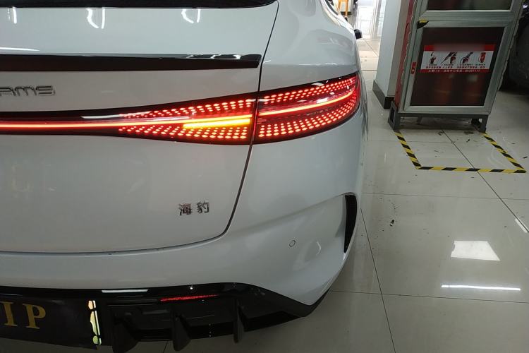 Used BYD Seal 2022 550 km Standard Range Rear-Wheel Drive Prestige Version Exterior 3