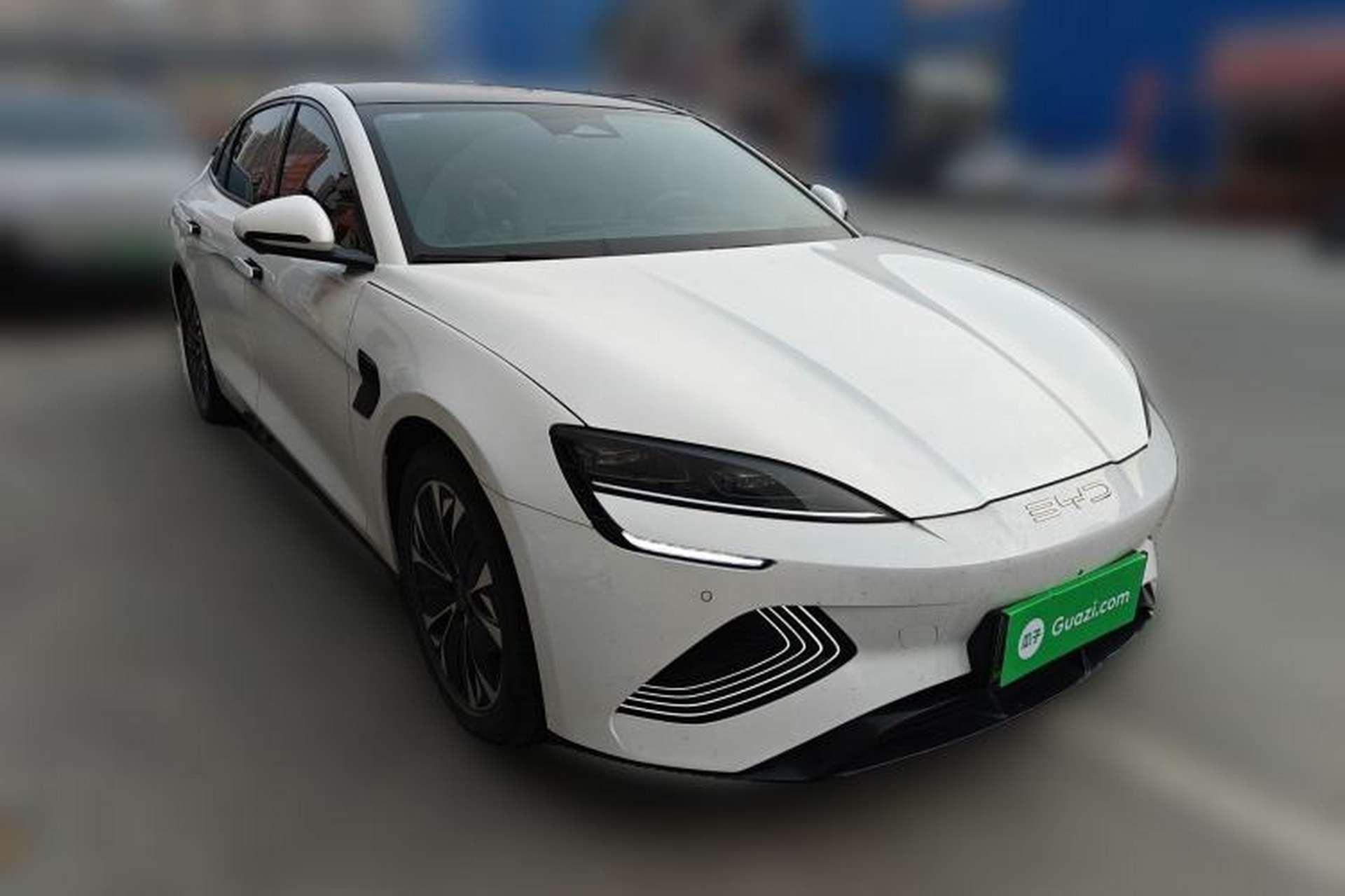 Used BYD Seal 2022 550 km Standard Range Rear-Wheel Drive Prestige Version Front Right 45 Deg