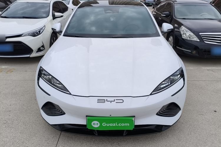 Used BYD Seal 2022 700 km Long-Range Rear-Wheel-Drive Version Front