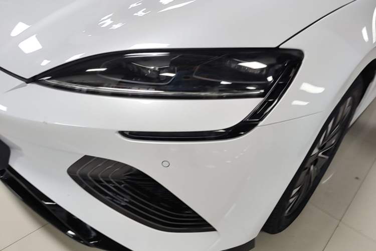 Used BYD Seal 2022 550 km Standard Range Rear-Wheel Drive Prestige Version Left Front Headlight