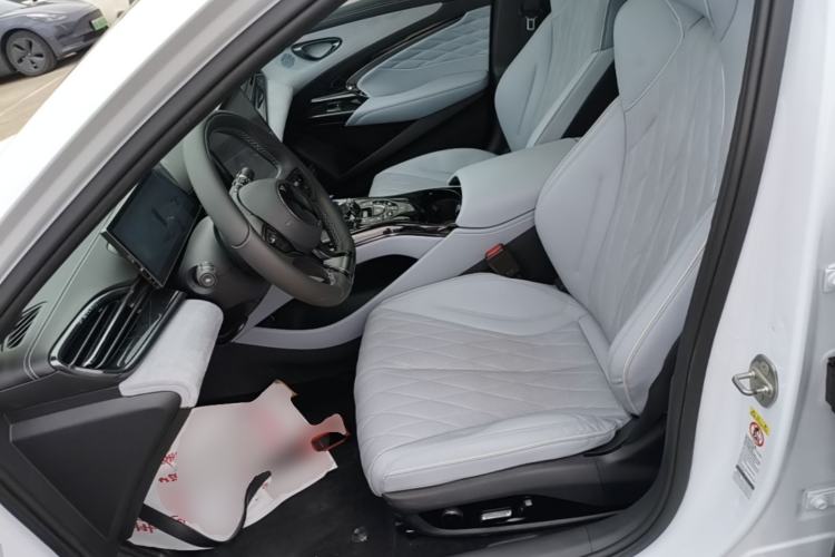 Used BYD Seal 2022 700 km Long-Range Rear-Wheel-Drive Version Left Front Seat